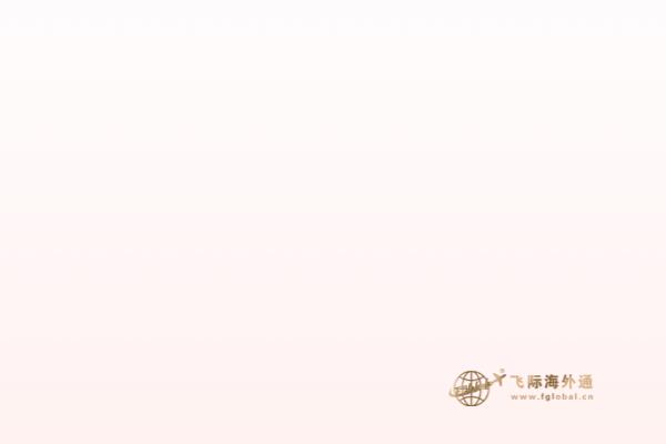 湖边的栏杆