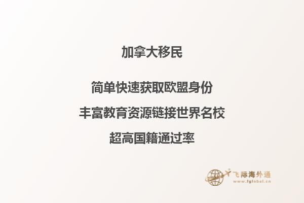 一个人坐在台阶上看书