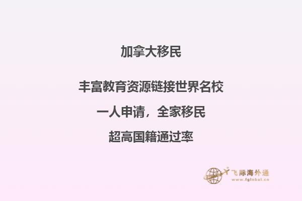 靠水边的建筑